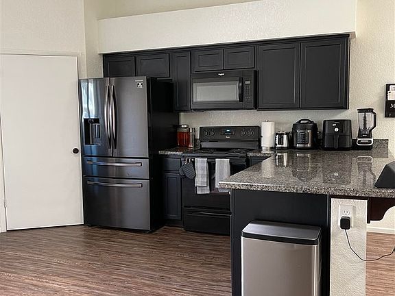 5th image of 7402 E 39th Pl