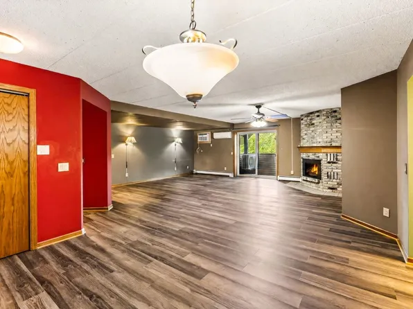 14 Maple Wood Ln APT 23, Madison, WI 53704