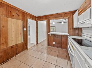 301 Tatum Rd, Martindale, TX 78655