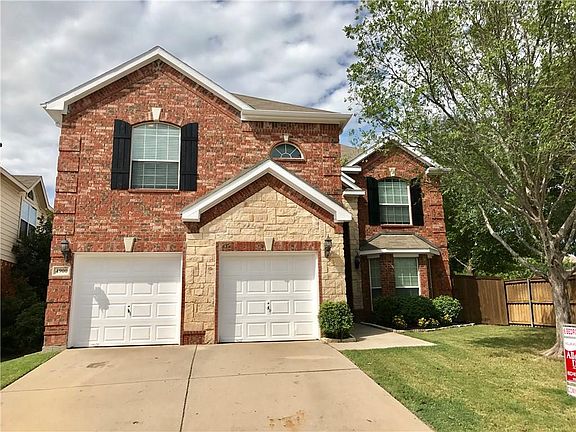 3rd image of 4900 Giordano Way