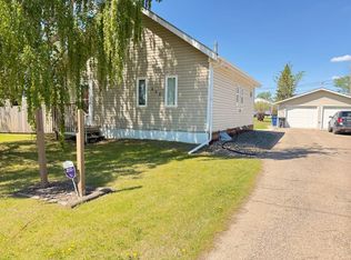 402 E 2nd St W, Maidstone, SK S0M 1M0