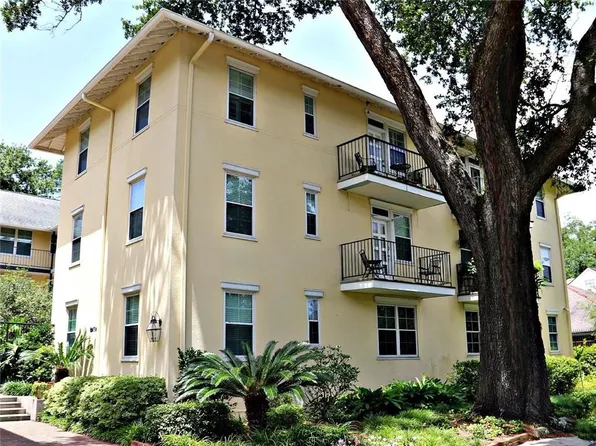 7444 Saint Charles Ave APT 303, New Orleans, LA 70118