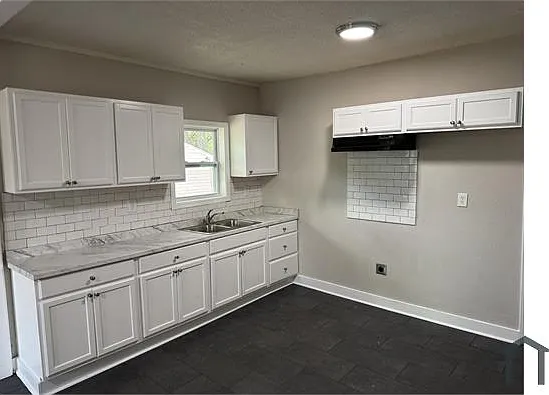 2760 Lola Ave — Photo 18