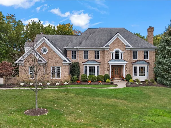 111 Bell Farm Ests, Sewickley, PA 15143
