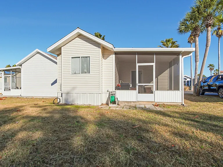 1219 Thomas Dr #91 — Photo 10