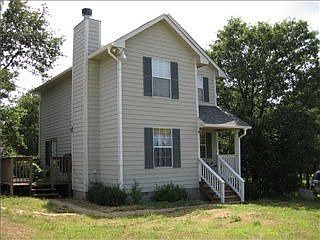 2nd image of 3204 Rollingwood Dr