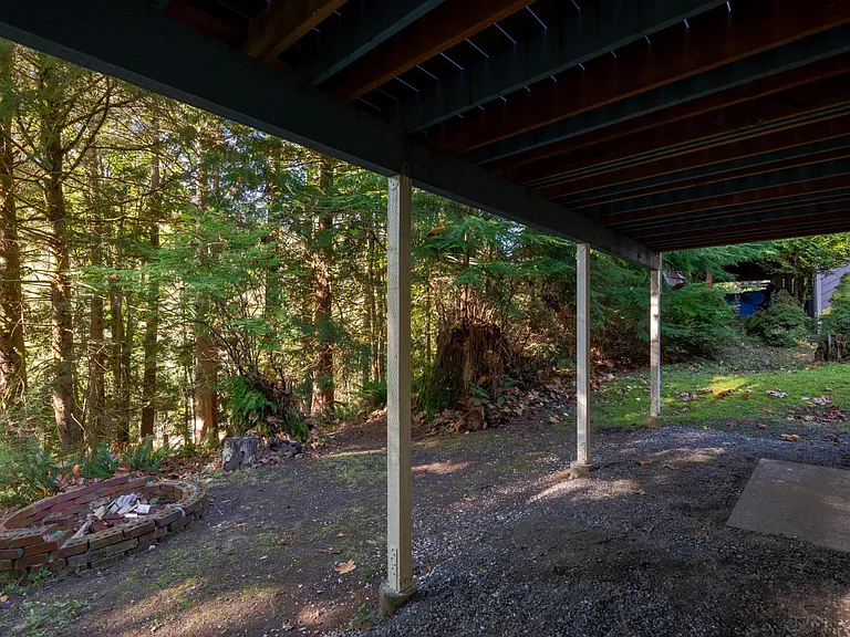 136 Windward Dr — Photo 22