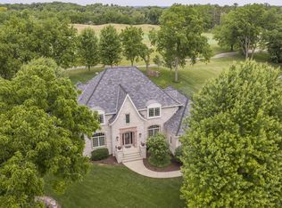 S76W26010 Prairieside DRIVE, Waukesha, WI 53189