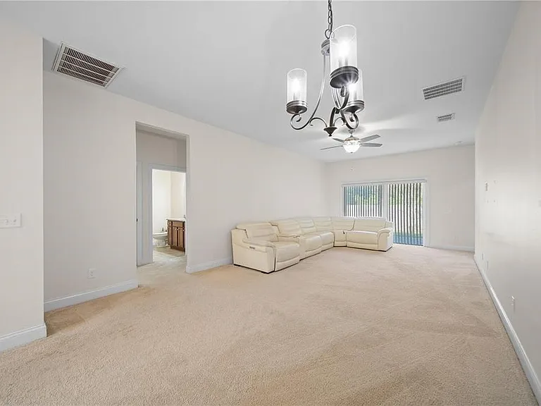 14 Ferguson Dr — Photo 8