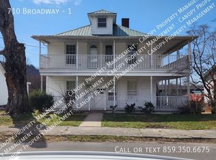 710 Broadway St #1, Irvine, KY 40336