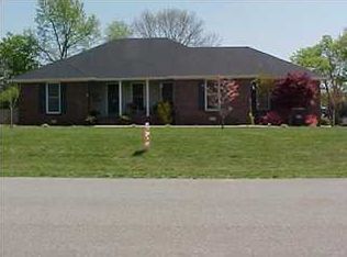104 Singletree Dr, Hazel Green, AL 35750
