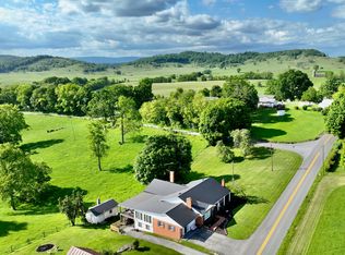 4061 Fairview Rd, Lewisburg, WV 24901