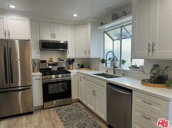 9250 Sunland Blvd APT 23, Sun Valley, CA 91352