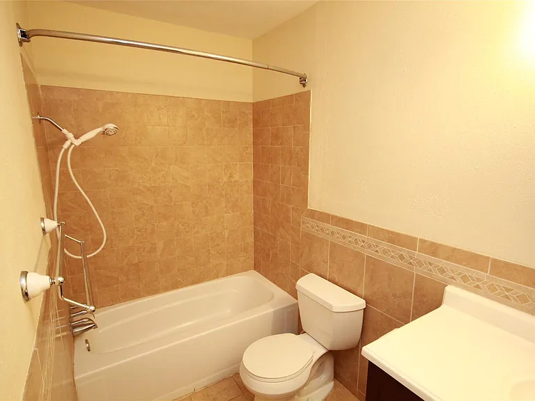 5302 Town Park Blvd — Photo 12