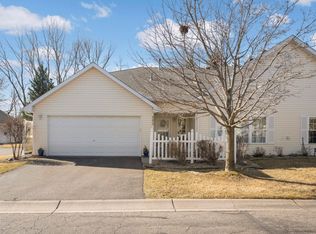 6872 Blackhawk Trl, Inver Grove Heights, MN 55077