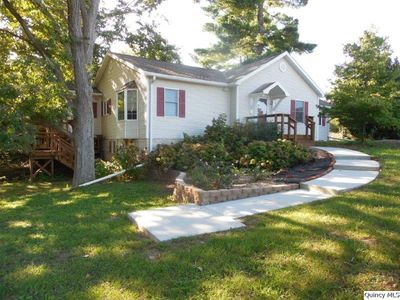 4828 Herleman Rd, Quincy, IL, 62305