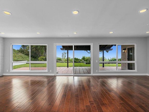 5th image of 6432 Seabryn Dr