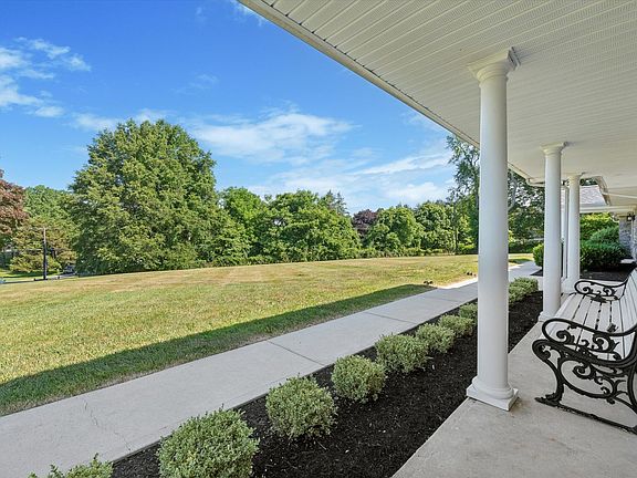 3rd image of 432 Webb Rd