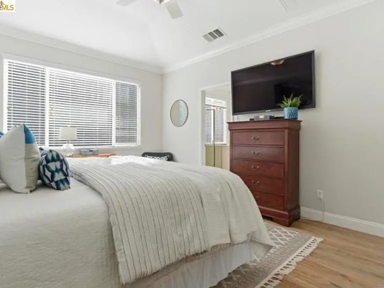 3042 Barranca Dr — Photo 7