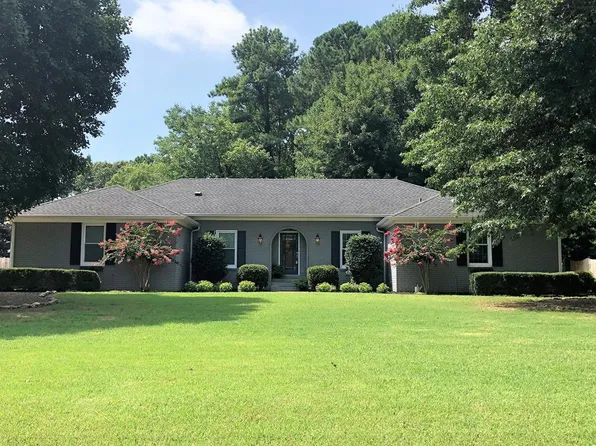 213 Doubletree Ln, Florence, AL 35634