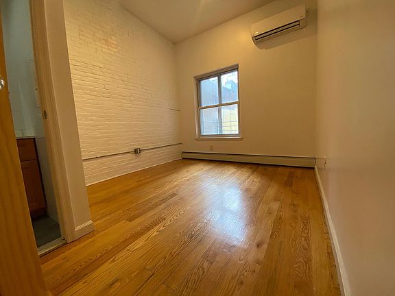 5th image of 25 W 19th St APT 5R