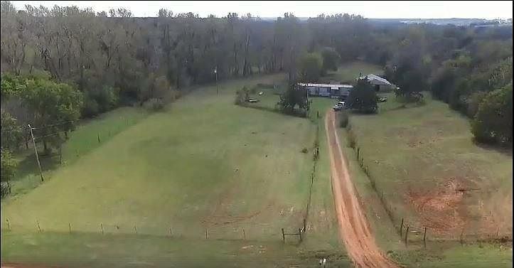 1st image of 10100 SE 160th St
