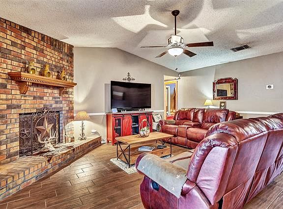 5th image of 6521 Jerri Lynn Dr