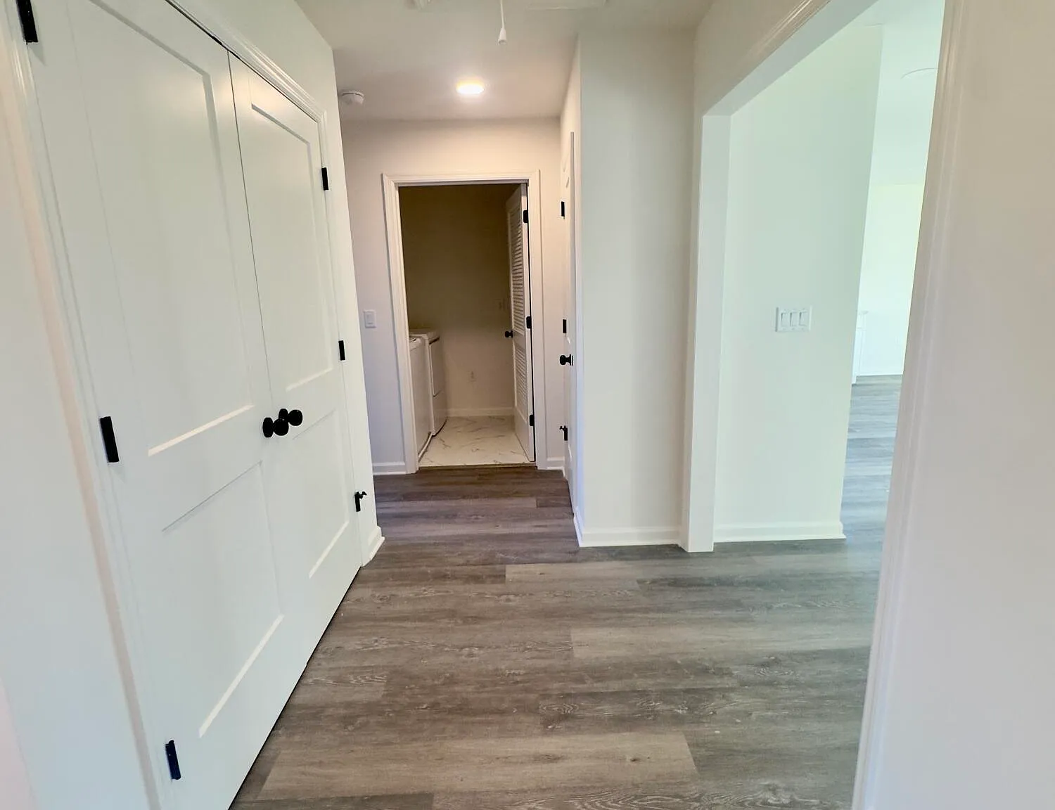 3 bed, 1375 sqft, $3,500 — Photo 4