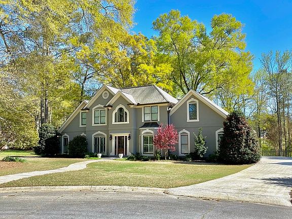 2nd image of 114 Stonewall Dr