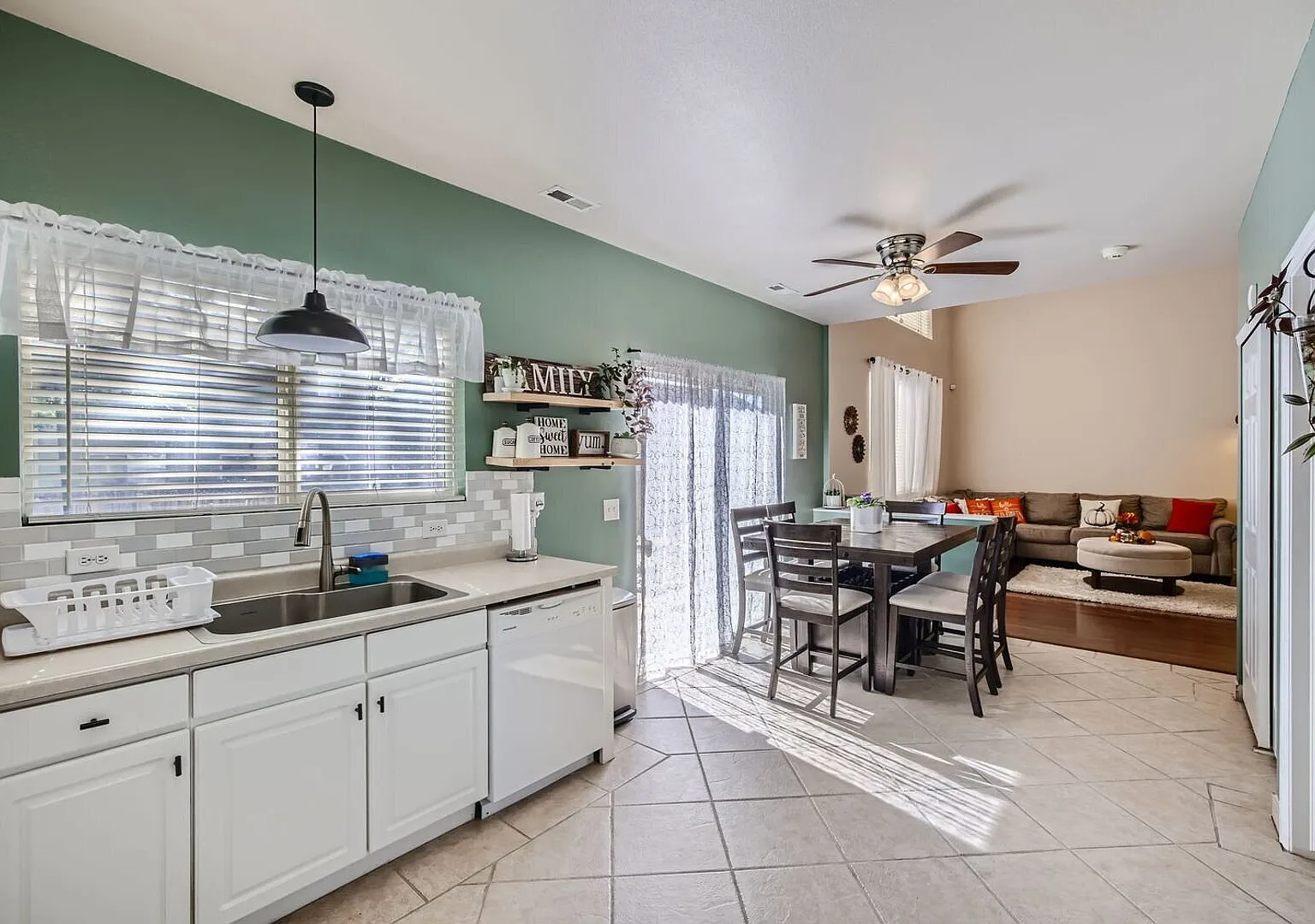 Beautifully Maintained 3-Bedroom, 2.5-Bath W/ Convenient Access To Schriever, Peterson Space Forc... — Photo 4