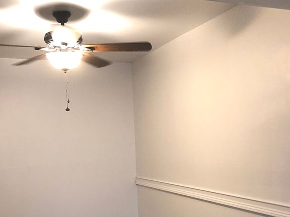 3rd image of 4831 W 109th St APT 303