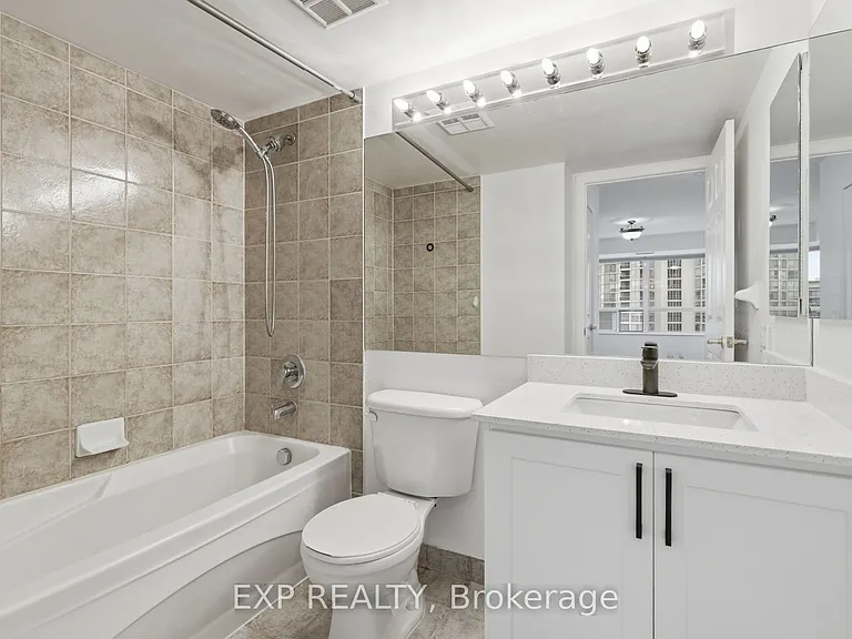 25 Kingsbridge Garden Cir #2120 — Photo 29