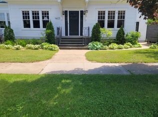 1603 1st Ave S #2, Escanaba, MI 49829
