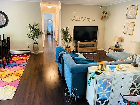 4th image of 31 Riverview Dr #31