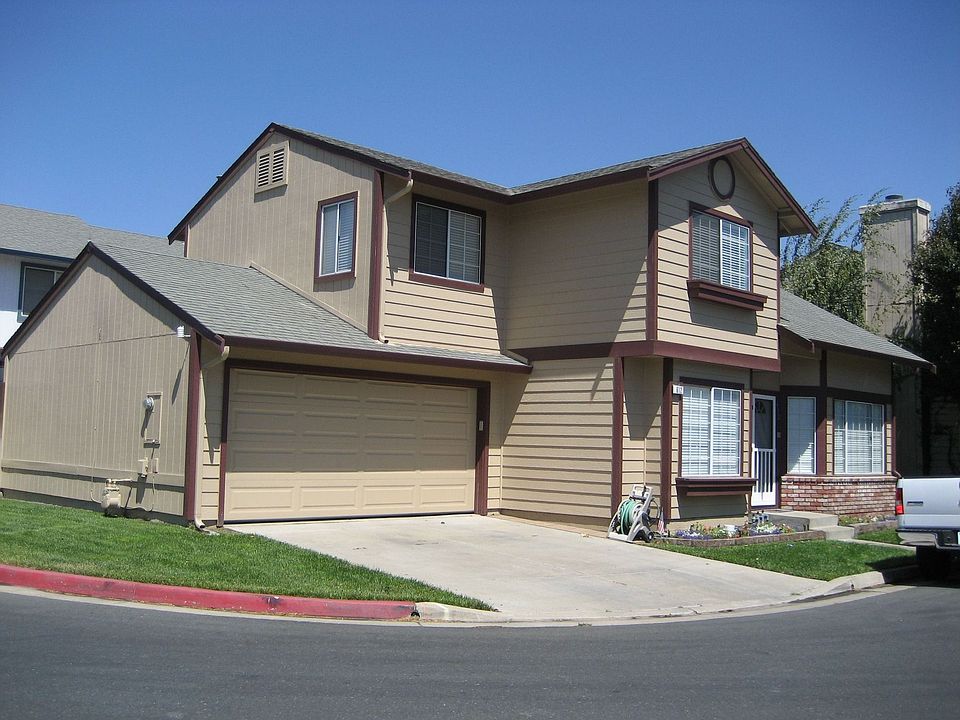 2nd image of 612 Country Ln