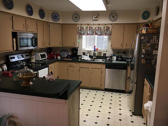 5th image of 500 Laketower Dr Unit 72