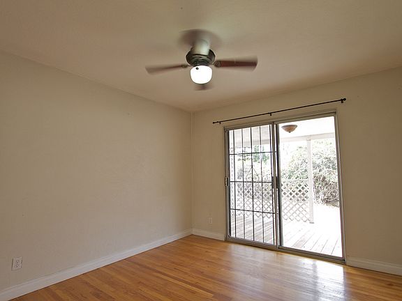 5th image of 505 Los Angeles Pl