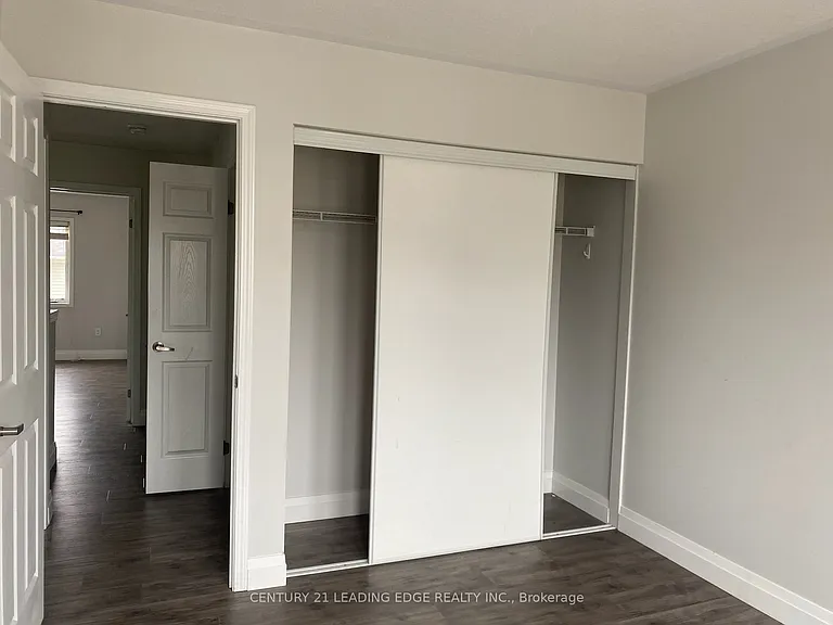 33 Glenvista Dr — Photo 8