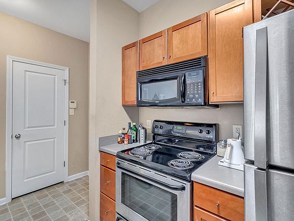 2nd image of 745 Walker Sq APT 1A