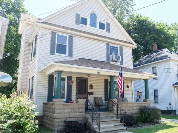 135 8th St NW, Barberton, OH 44203