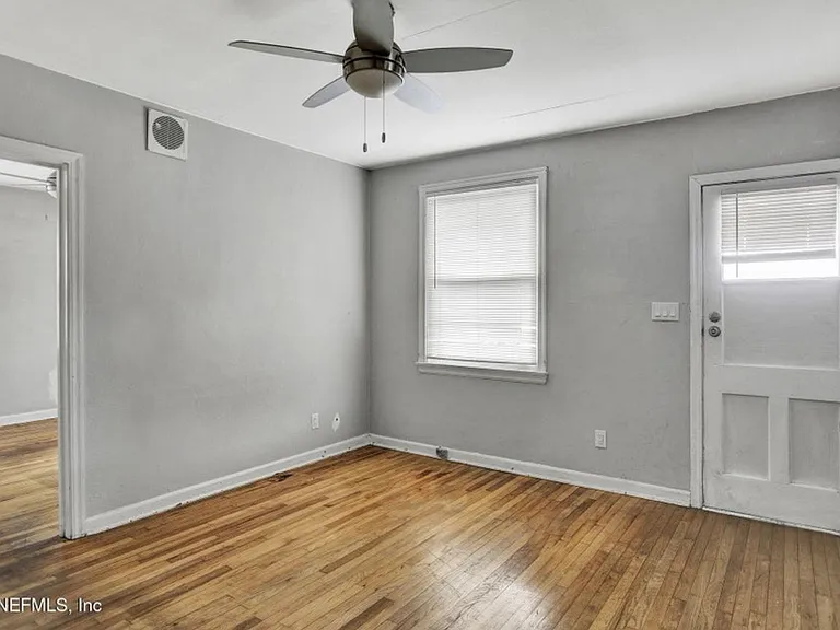 315 15th Ave N #1 — Photo 9