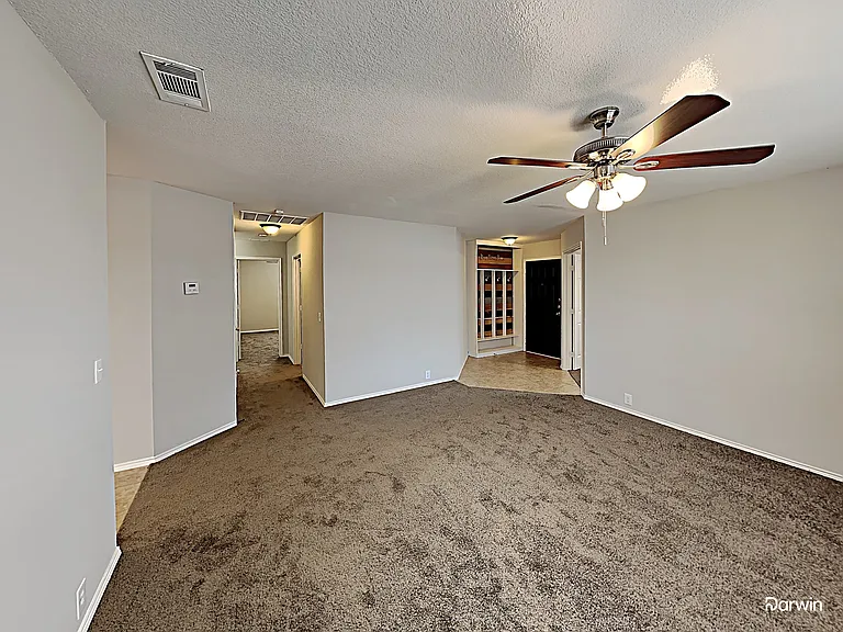 8901 King Ranch Dr — Photo 6