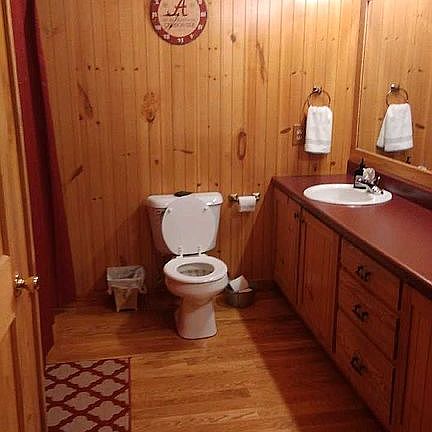 Master Bedroom Bathroom