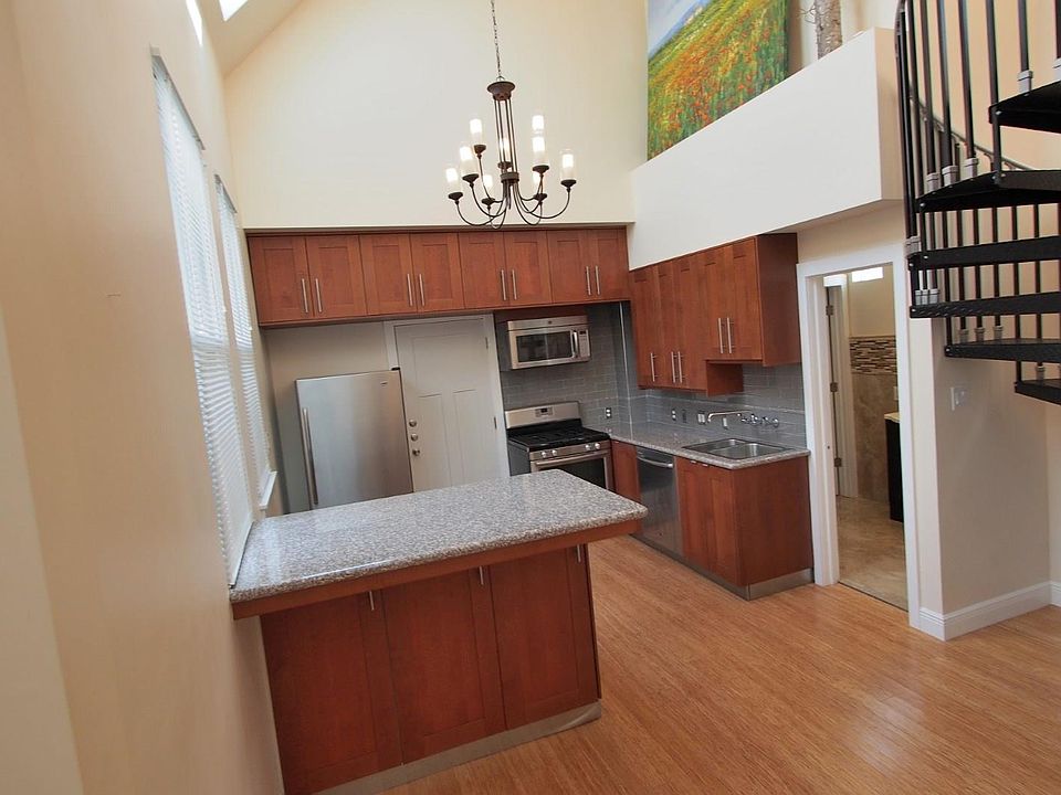 1st image of 104 Stratford St APT F