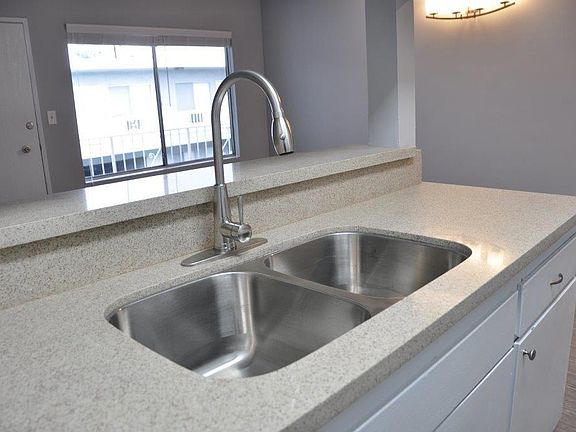 2nd image of 12309 Burbank Blvd APT 31