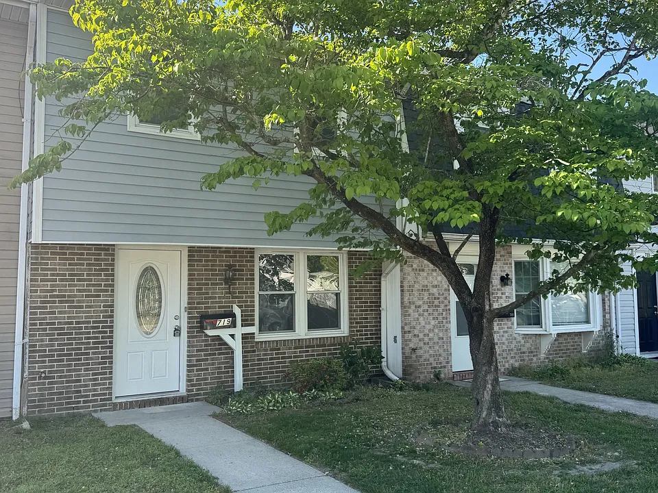 719 Shiloh St #1