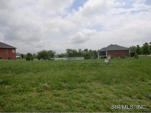 2nd image of 409 Louise Ln