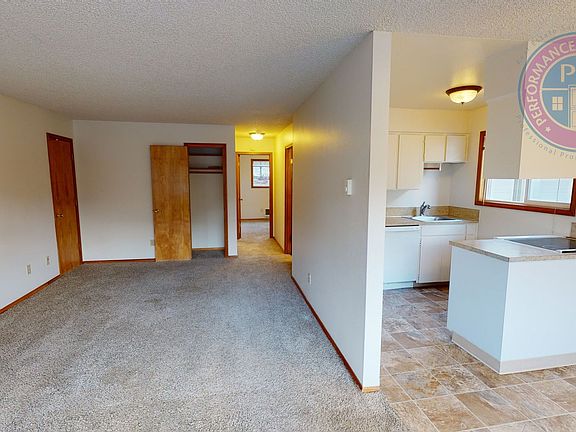 3rd image of 2205-2213 NE 46th Ave #2211