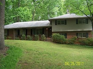 5390 Smoke Rise Dr, Stone Mountain, GA 30087