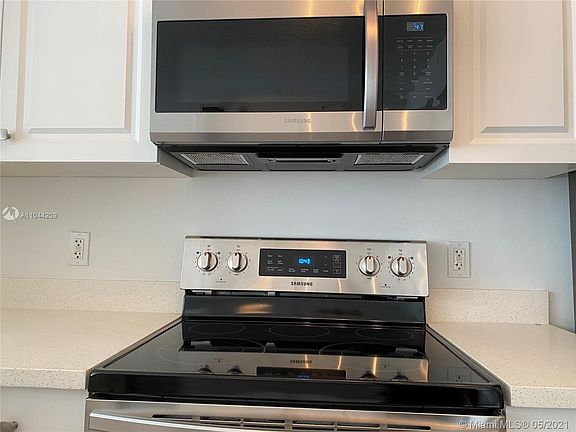5th image of 5085 NW 7th St #Penthouse 10